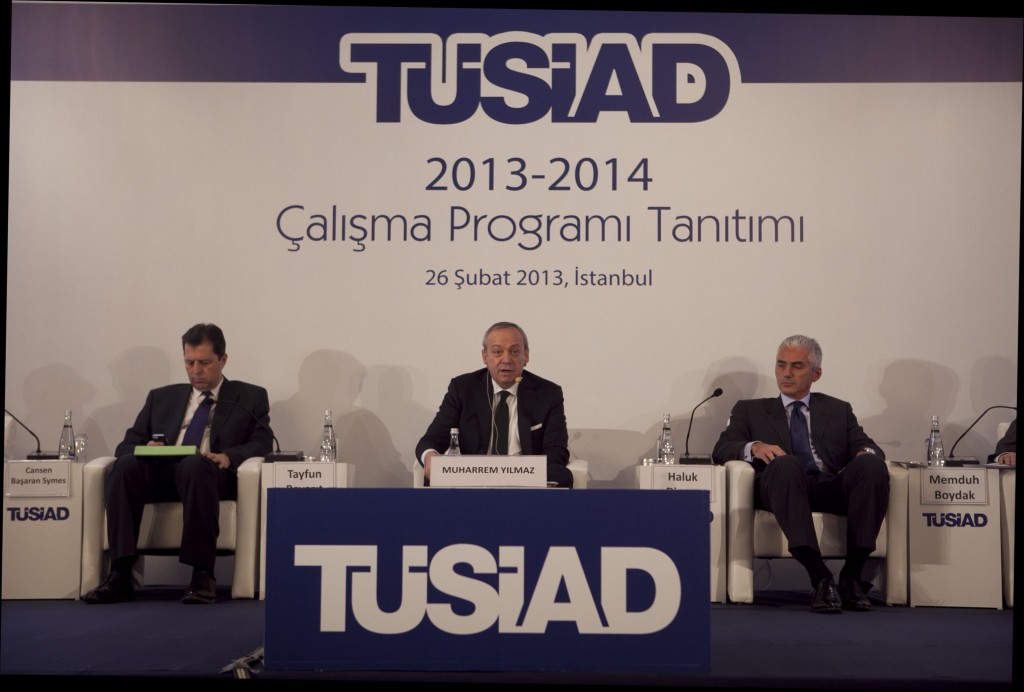TUSIAD President Muharrem Yilmaz (center) gave opening remarks at the 2013-2014 TUSIAD Work Program meeting.